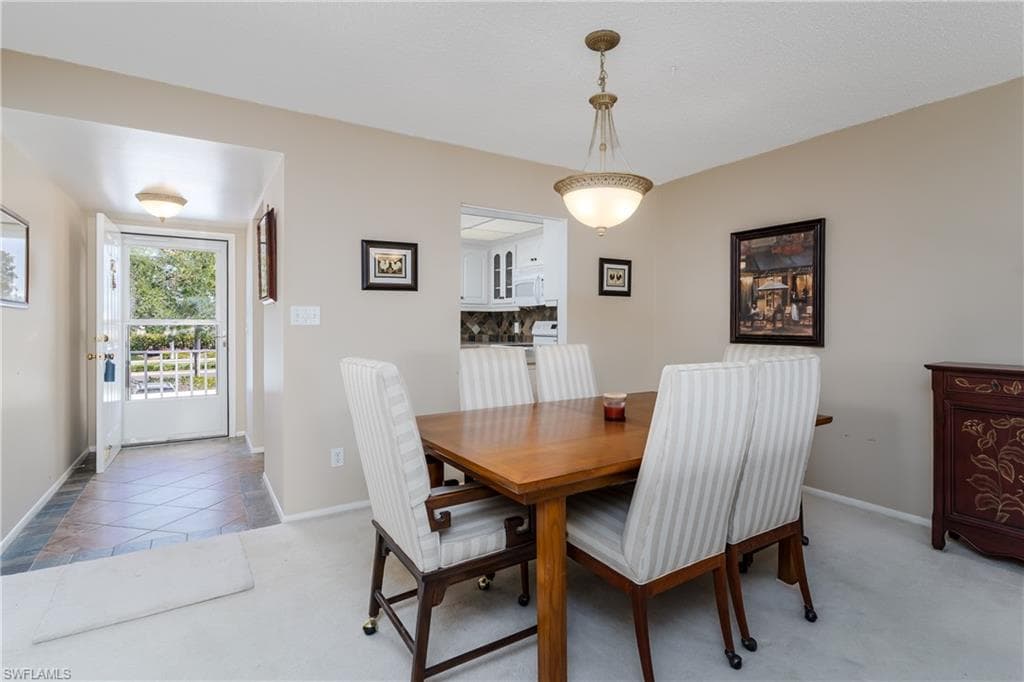 5515 Rattlesnake Hammock RD # 205, NAPLES FL 34113-16