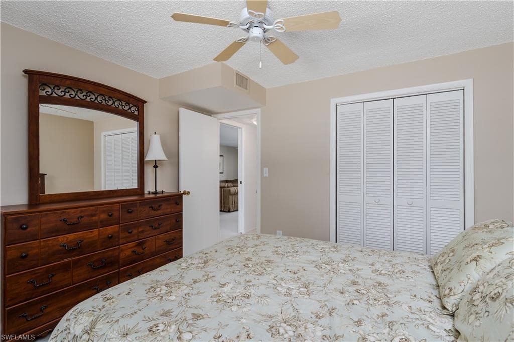 5515 Rattlesnake Hammock RD # 205, NAPLES FL 34113-21