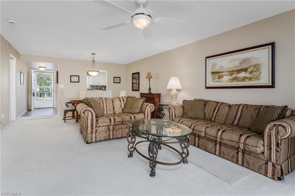 5515 Rattlesnake Hammock RD # 205, NAPLES FL 34113-6