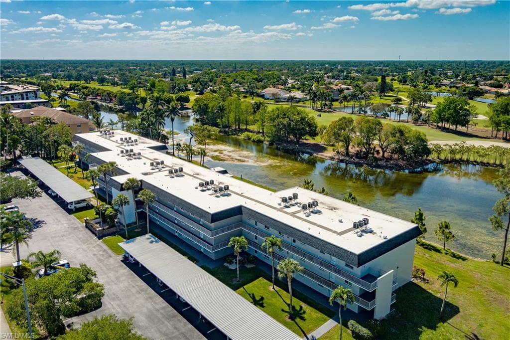 5515 Rattlesnake Hammock RD # 205, NAPLES FL 34113-31