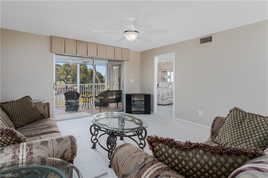 5515 Rattlesnake Hammock RD # 205, NAPLES FL 34113-9
