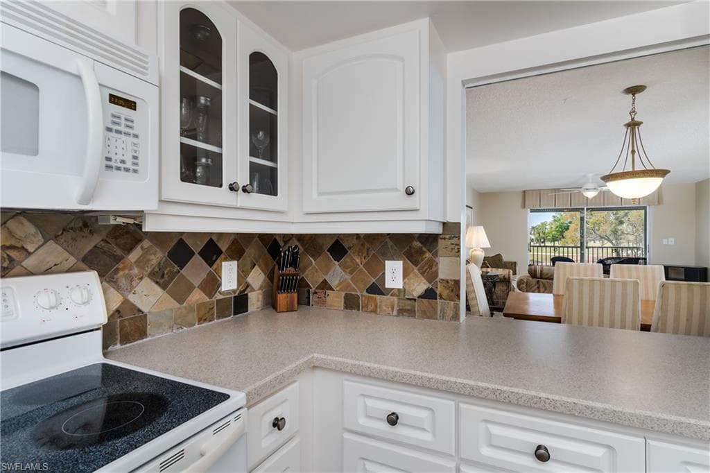 5515 Rattlesnake Hammock RD # 205, NAPLES FL 34113-18