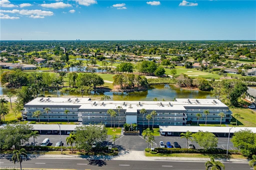 5515 Rattlesnake Hammock RD # 205, NAPLES FL 34113-28