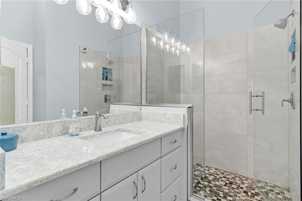 338 Newport DR # 1807, NAPLES FL 34114-17