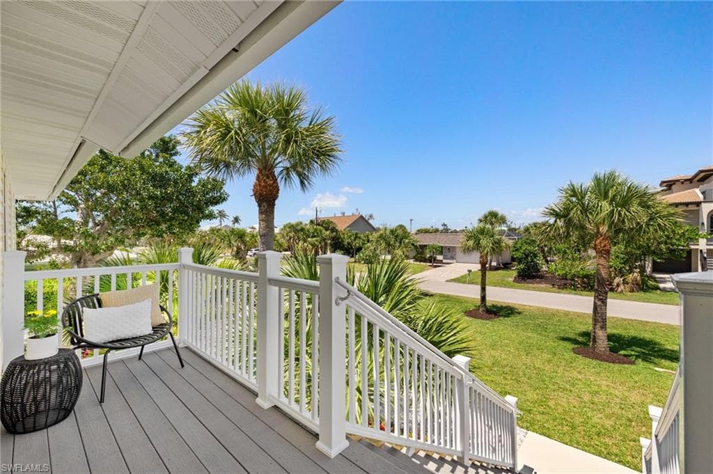 458 Lake Murex CIR, SANIBEL FL 33957-5