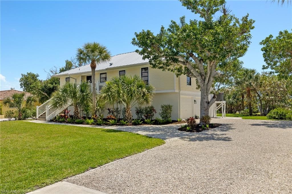 458 Lake Murex CIR, SANIBEL FL 33957-4