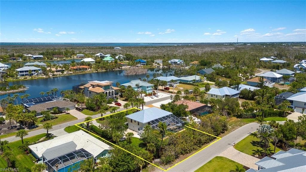 458 Lake Murex CIR, SANIBEL FL 33957-43