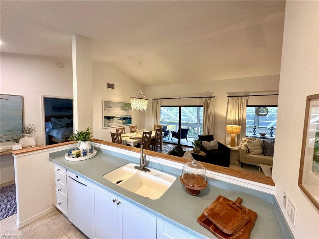 458 Lake Murex CIR, SANIBEL FL 33957-7