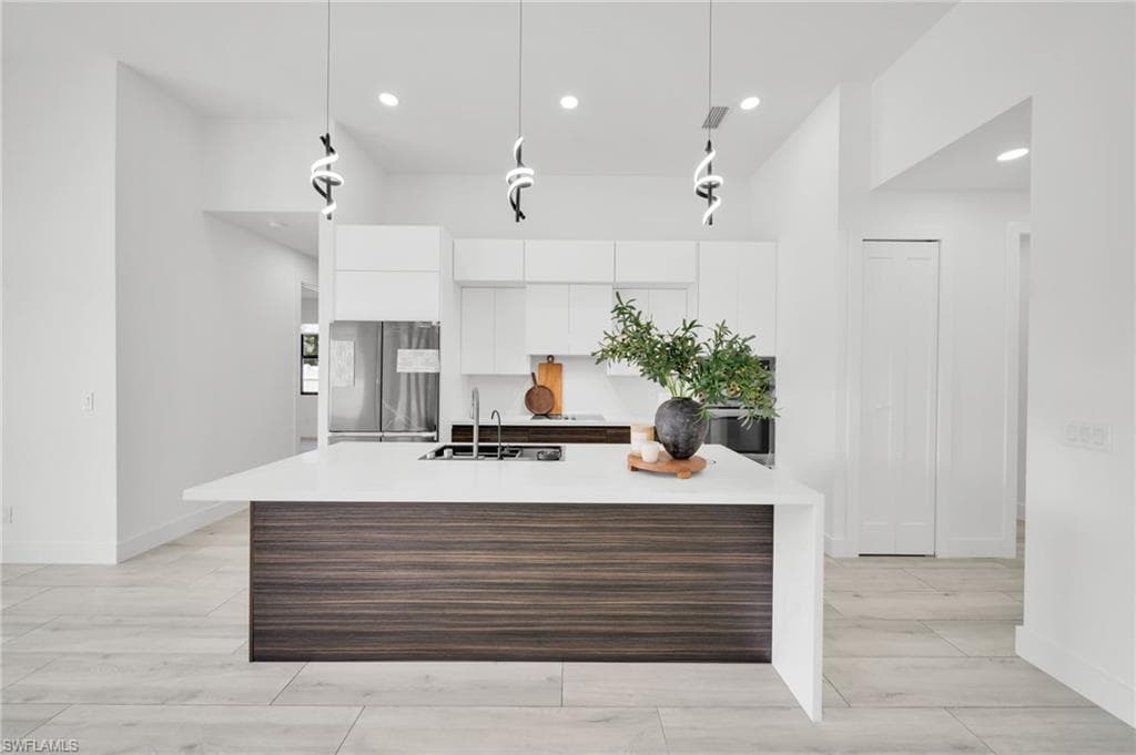 2138 SW 3rd AVE, CAPE CORAL FL 33991-12