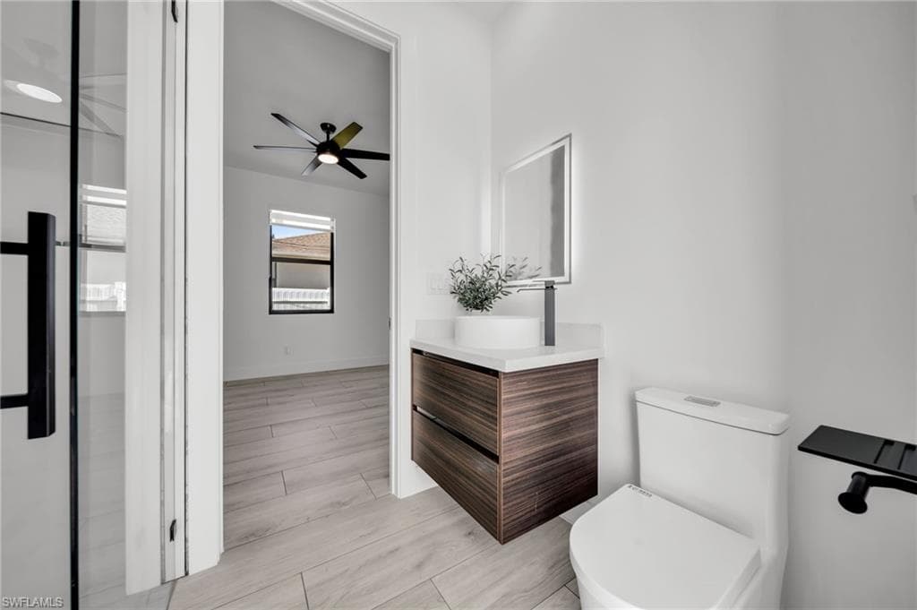 2138 SW 3rd AVE, CAPE CORAL FL 33991-33