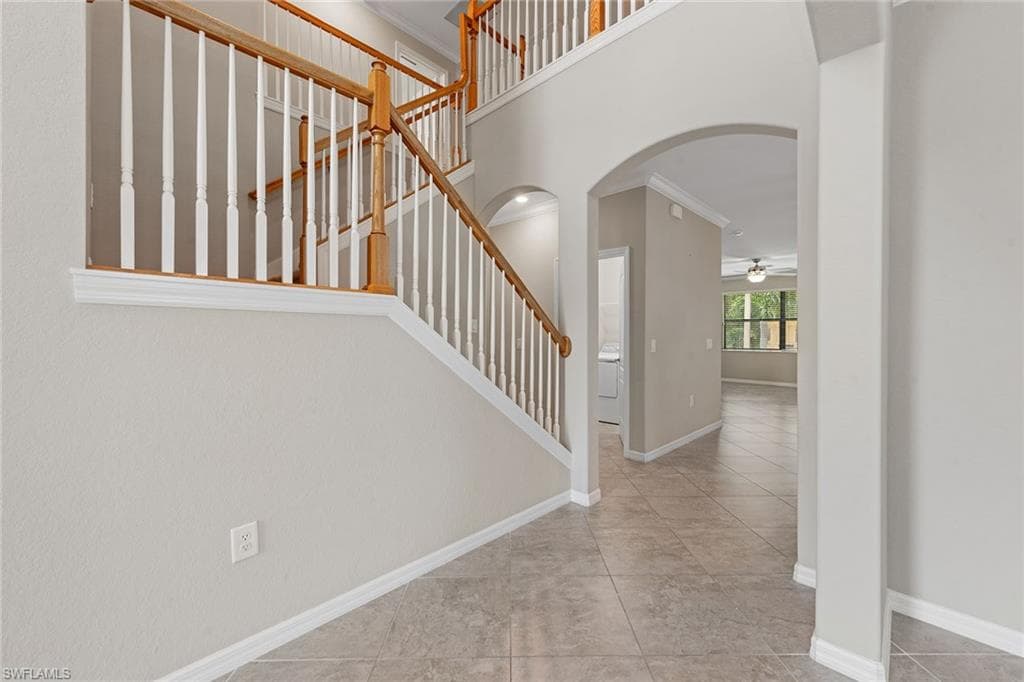 9403 Foxglove LN, NAPLES FL 34120-13