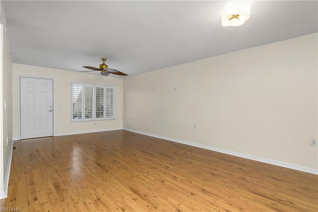 4965 Sandra Bay DR # 102, NAPLES FL 34109-15