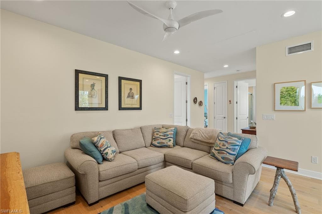 2190 Camino Del Mar DR, SANIBEL FL 33957-23