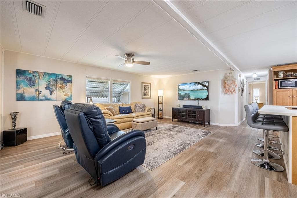485 Jacklin LN, NORTH FORT MYERS FL 33903-6
