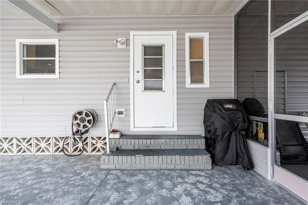 485 Jacklin LN, NORTH FORT MYERS FL 33903-23