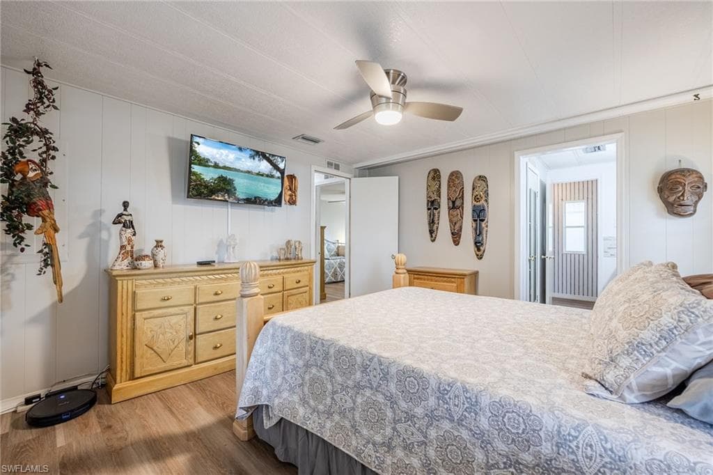 485 Jacklin LN, NORTH FORT MYERS FL 33903-17