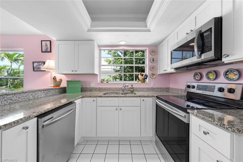 2162 Egret CIR, SANIBEL FL 33957-11