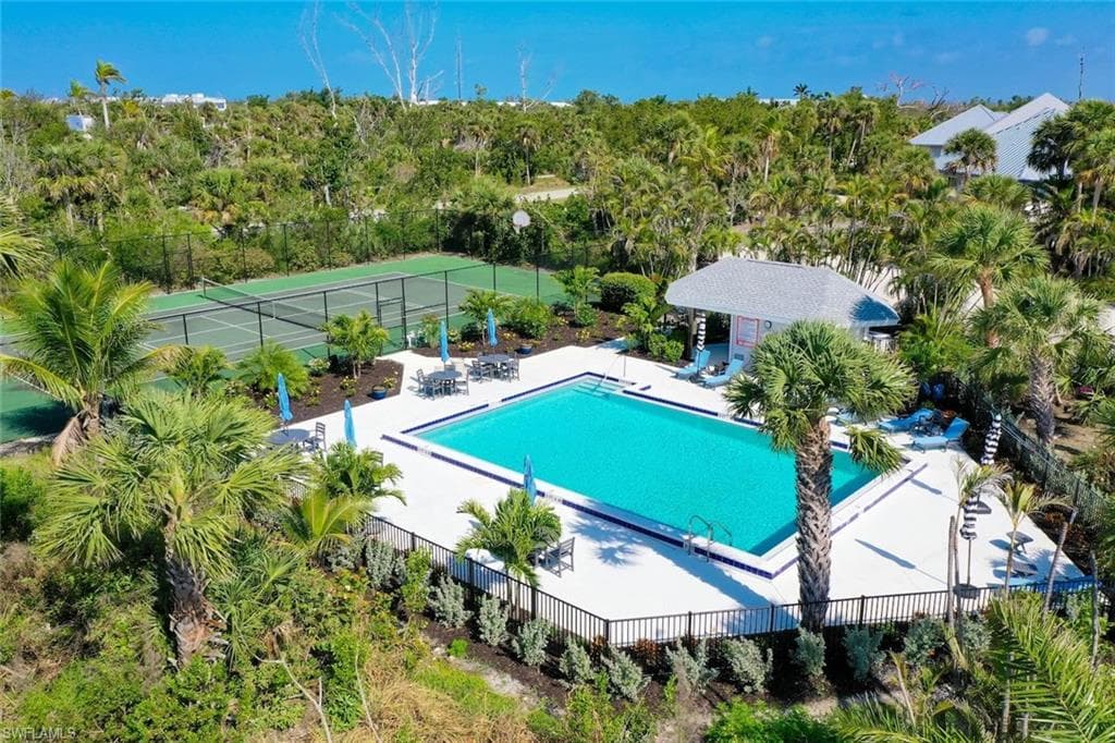 2162 Egret CIR, SANIBEL FL 33957-6