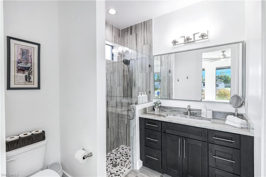 4634 Catalina LN, BONITA SPRINGS FL 34134-12