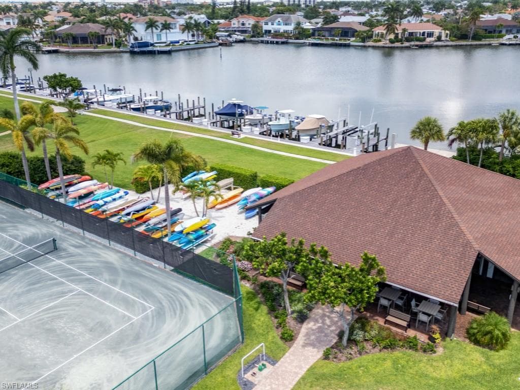 645 Seaview CT # K2, MARCO ISLAND FL 34145-16