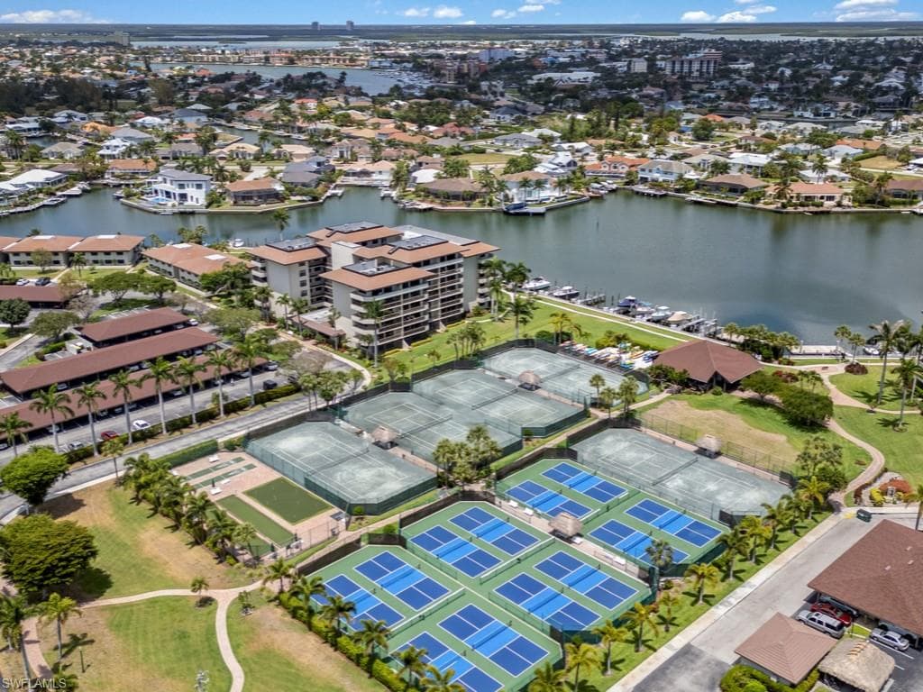 645 Seaview CT # K2, MARCO ISLAND FL 34145-15