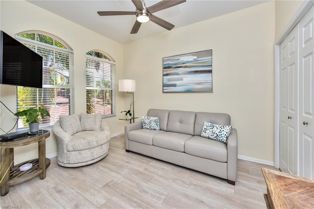 10045 Heather LN # 204, NAPLES FL 34119-16