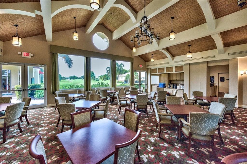 10045 Heather LN # 204, NAPLES FL 34119-28