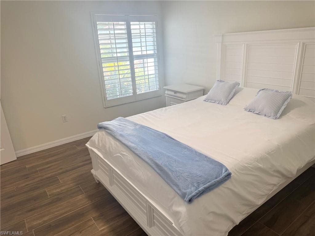 4907 Europa DR, NAPLES FL 34105-19