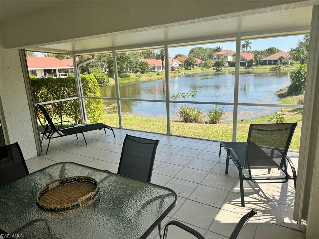 4907 Europa DR, NAPLES FL 34105-32