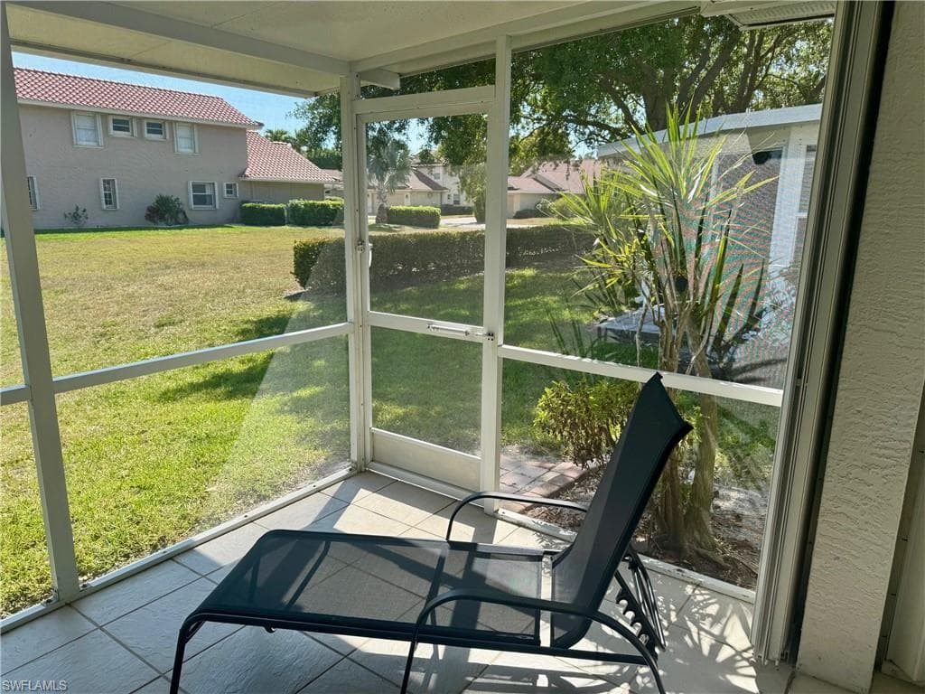 4907 Europa DR, NAPLES FL 34105-36