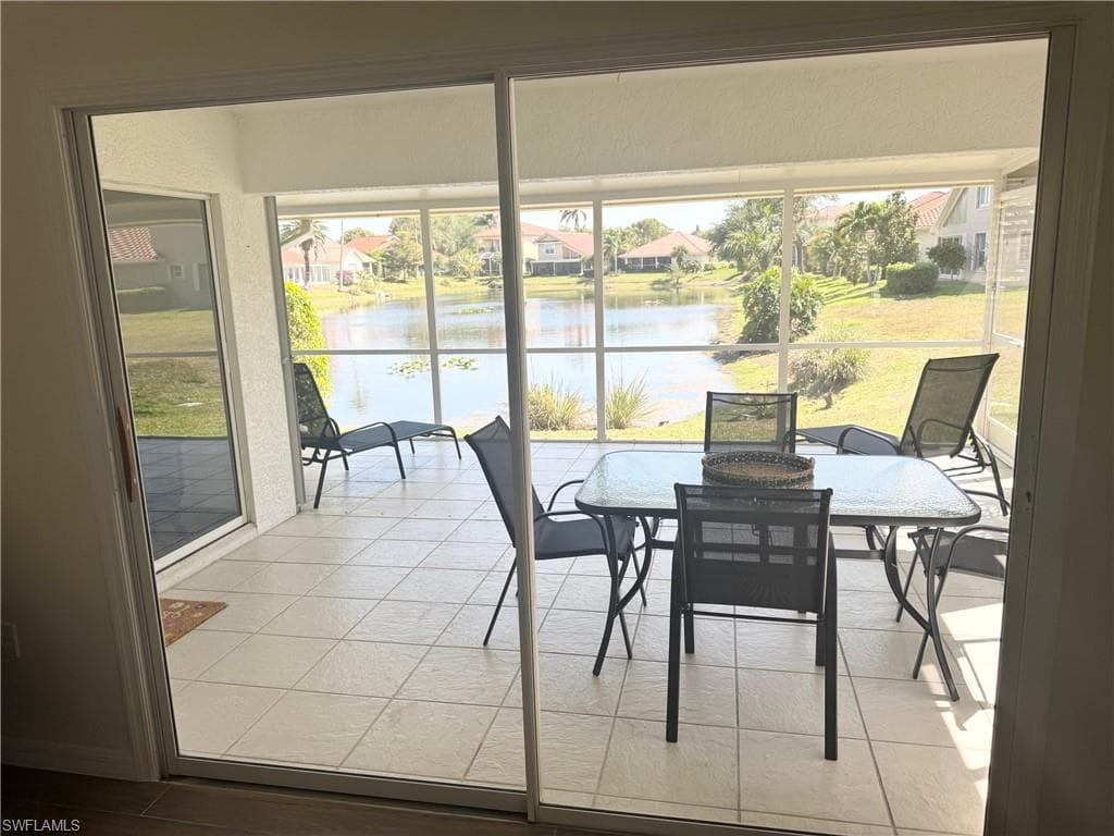 4907 Europa DR, NAPLES FL 34105-30