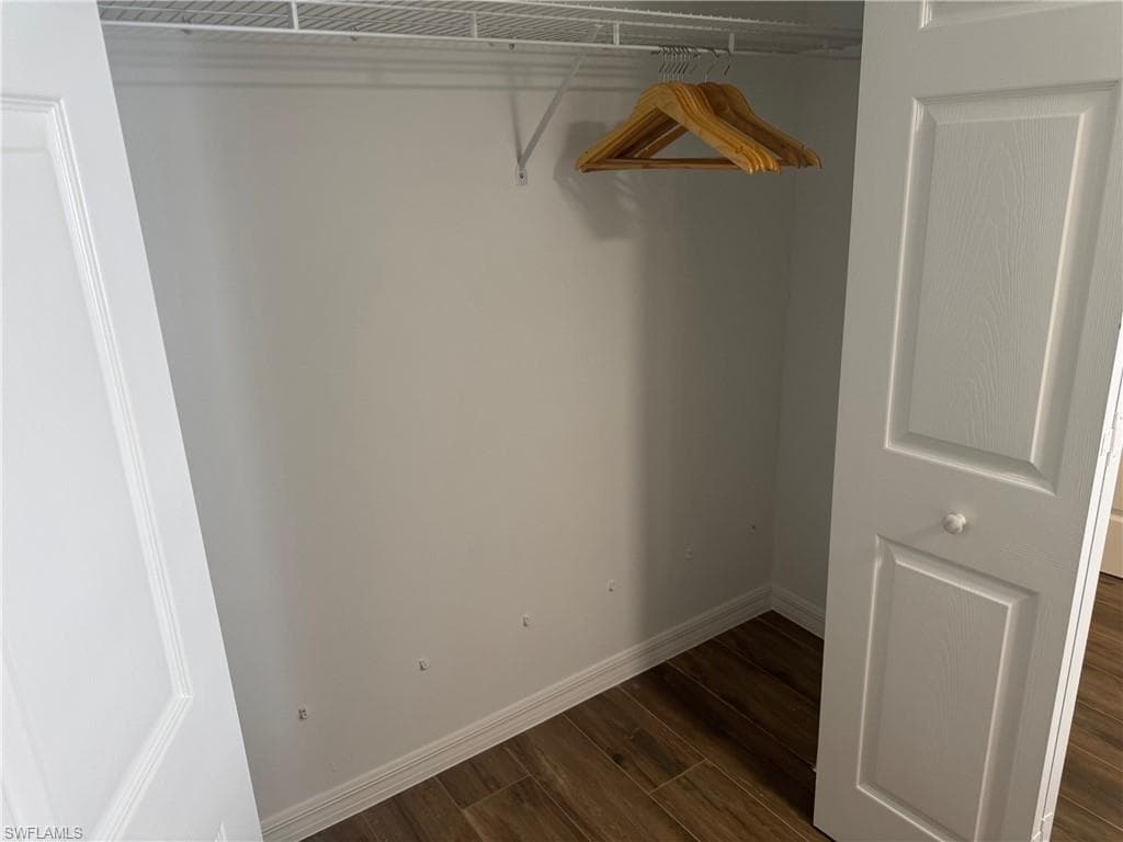 4907 Europa DR, NAPLES FL 34105-20