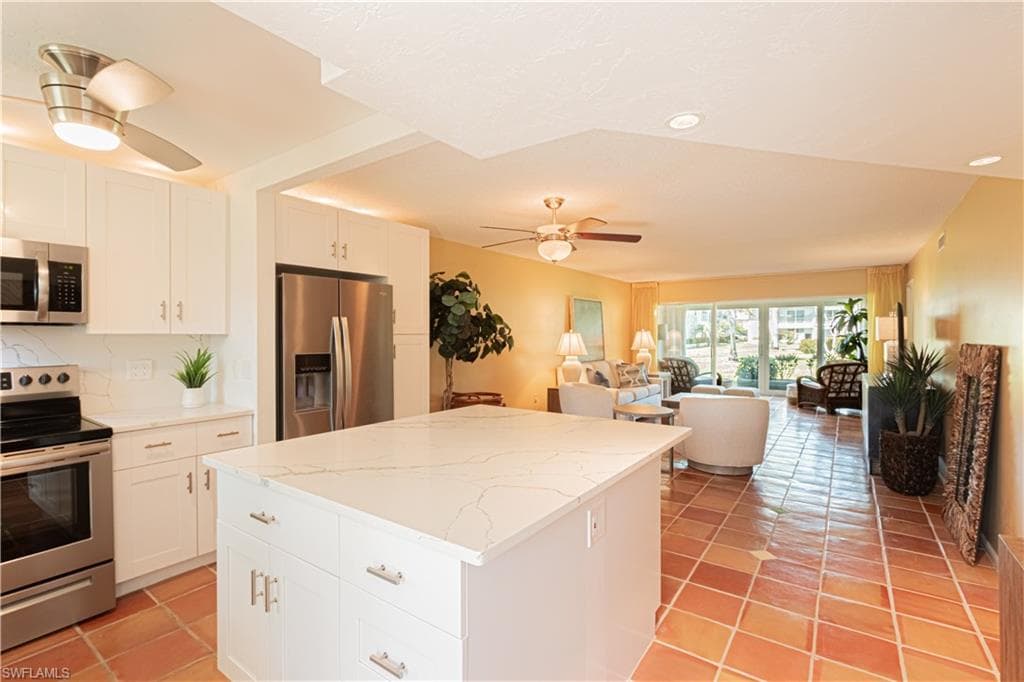 325 Charlemagne BLVD # A108, NAPLES FL 34112-10