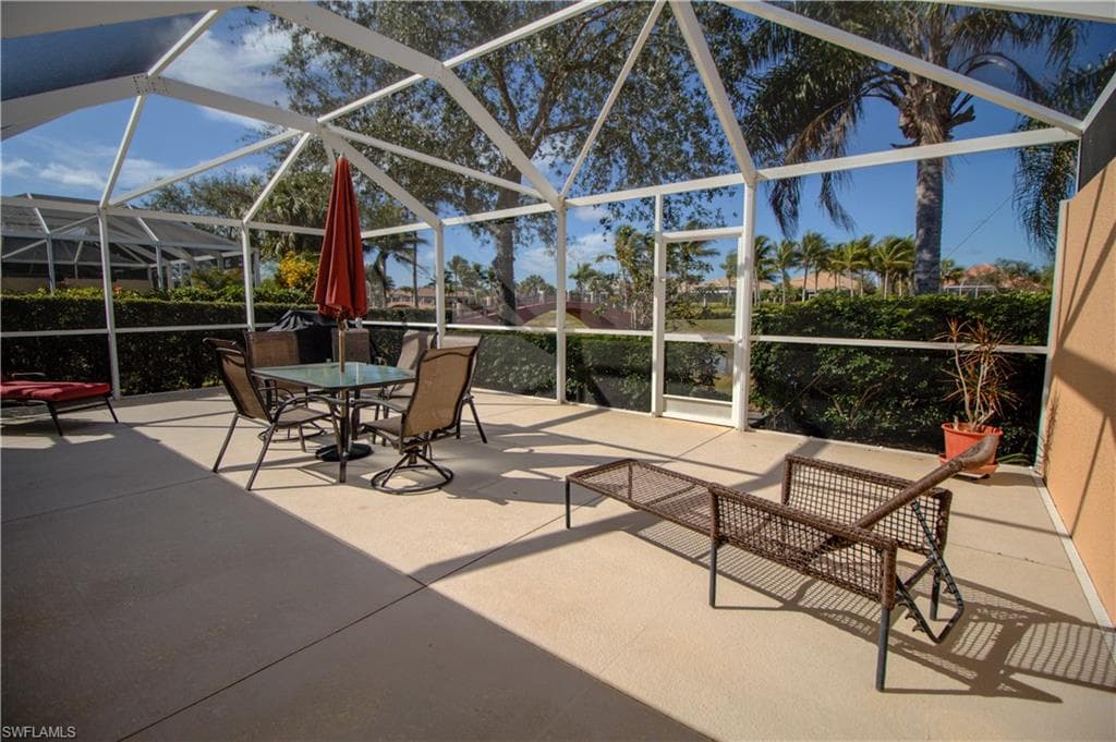 8685 Erice CT, NAPLES FL 34114-1