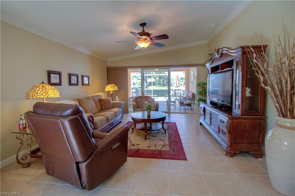 8685 Erice CT, NAPLES FL 34114-5
