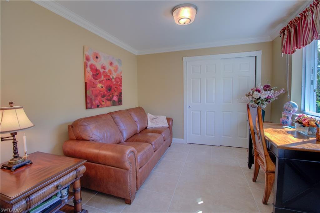 8685 Erice CT, NAPLES FL 34114-20