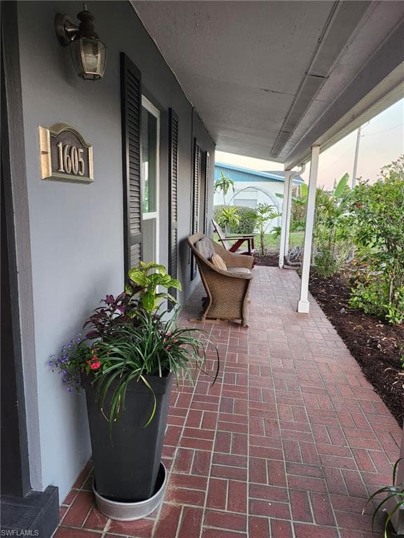 1605 Oakley AVE, FORT MYERS FL 33901-10