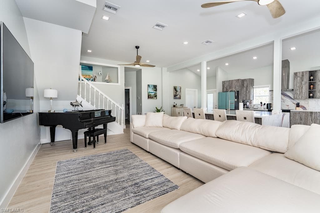 10440 Yacht Basin DR, PLACIDA FL 33946-3