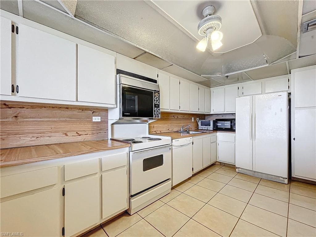 20225 NE 34th CT, MIAMI FL 33180-19