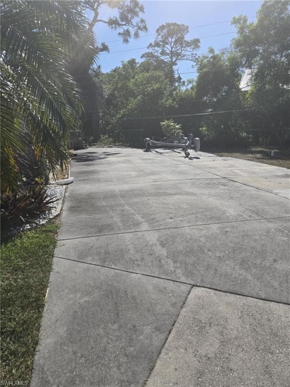 20640 River DR, ESTERO FL 33928-2