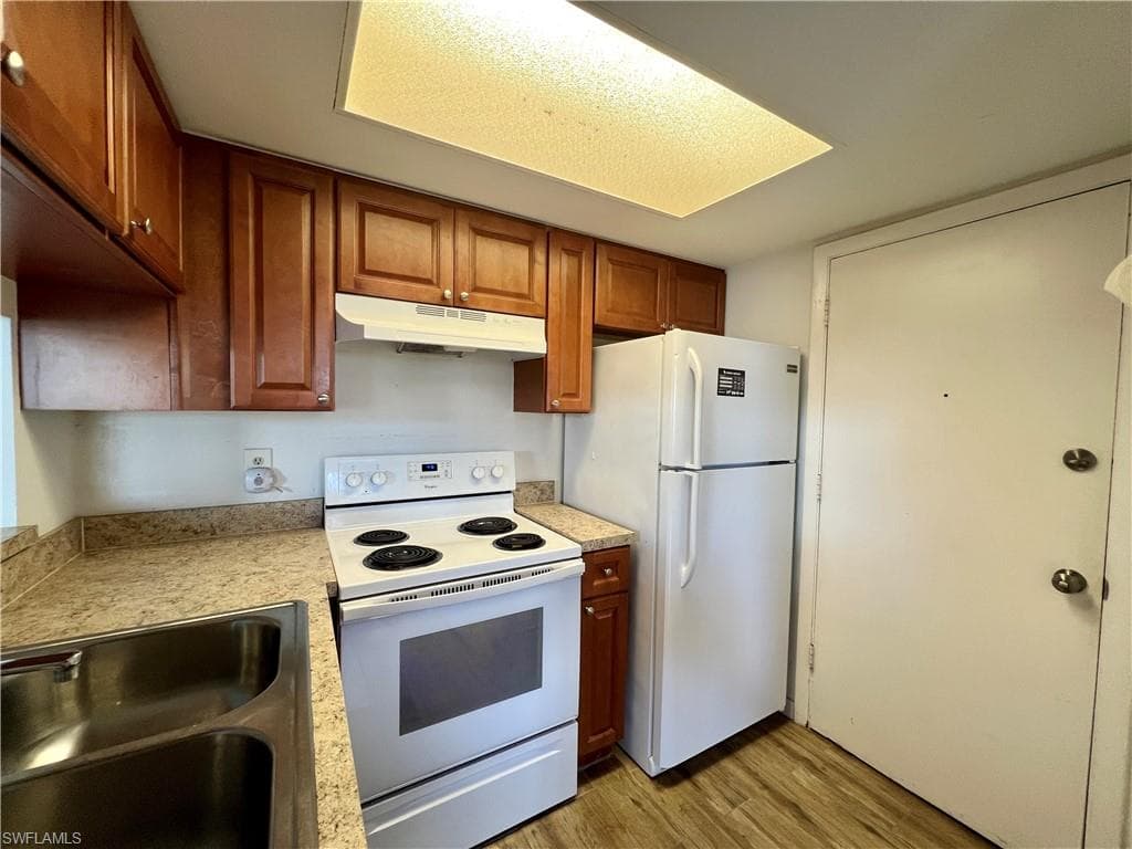 3370 Yukon CIR # 3, FORT MYERS FL 33907-12