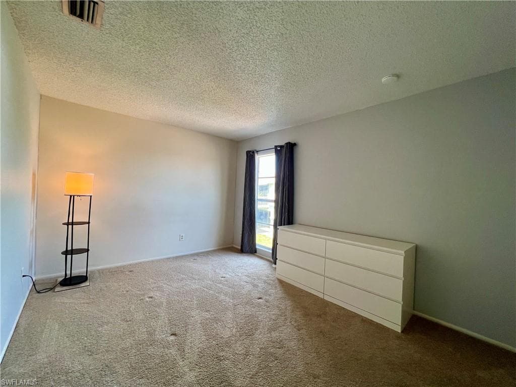 3370 Yukon CIR # 3, FORT MYERS FL 33907-19