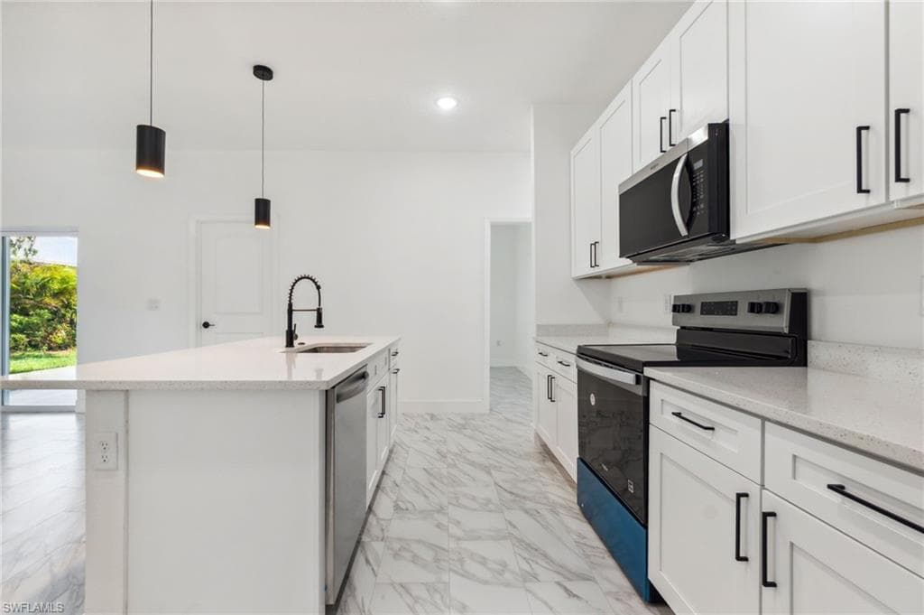 8 Cleat CT, PLACIDA FL 33946-10