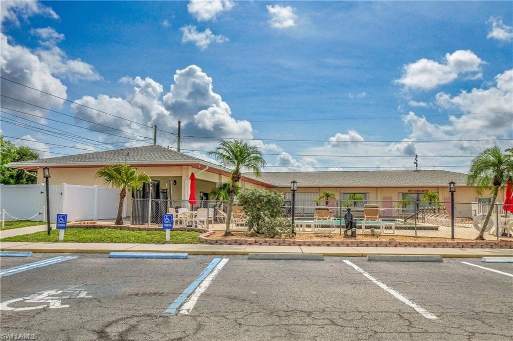 3388 Rainbow LN, NORTH FORT MYERS FL 33903-40