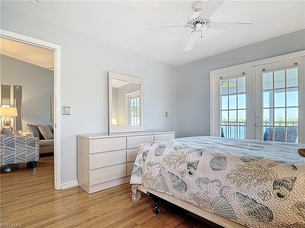 1025 Mainsail DR # 215, NAPLES FL 34114-16