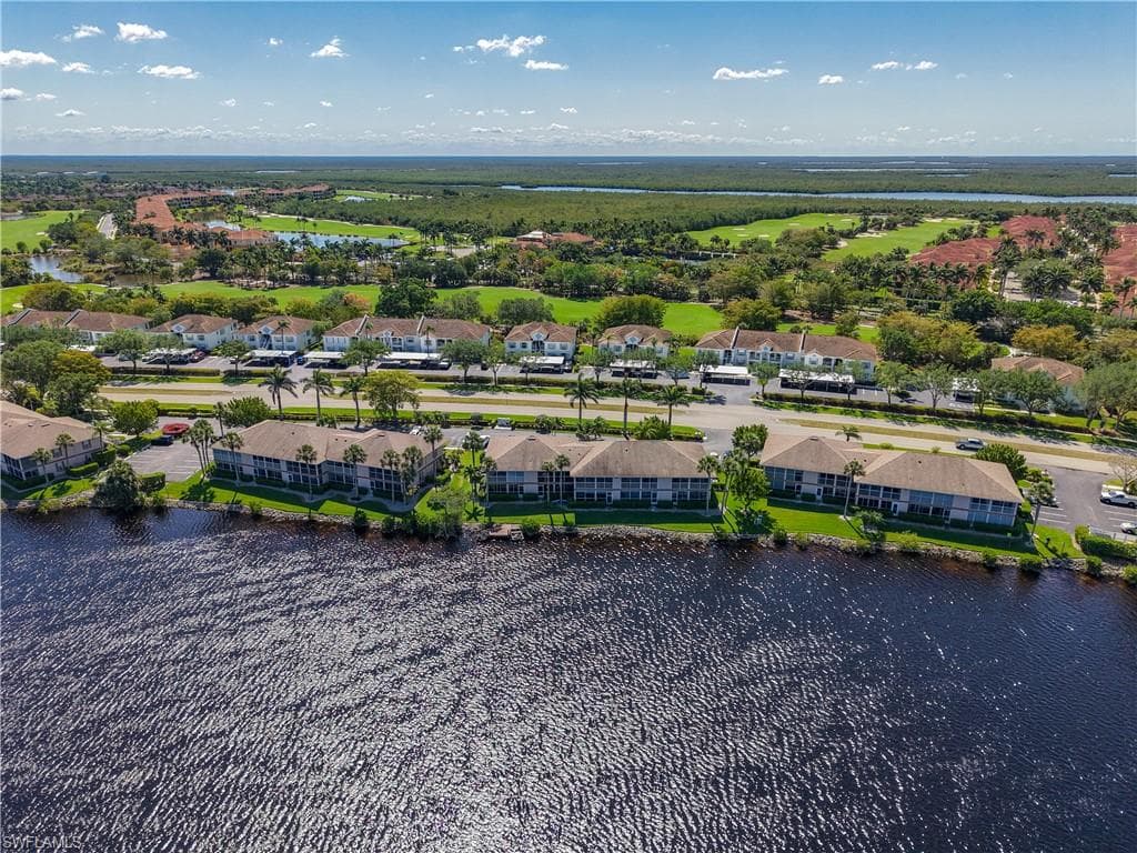 1025 Mainsail DR # 215, NAPLES FL 34114-31
