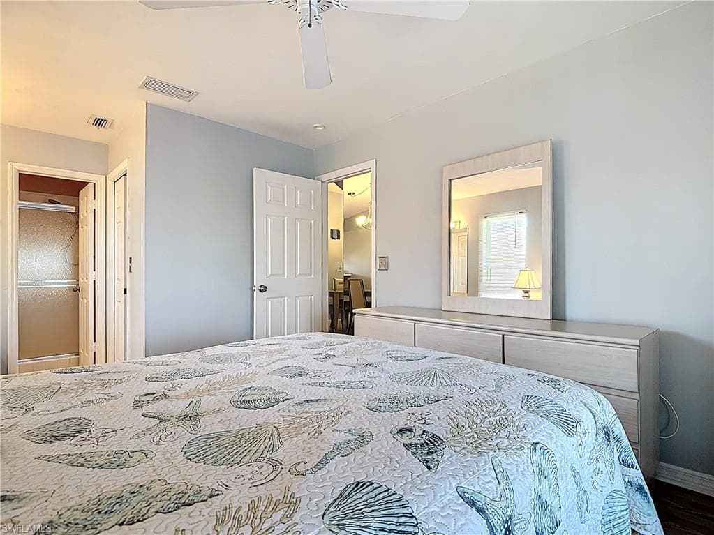 1025 Mainsail DR # 215, NAPLES FL 34114-19