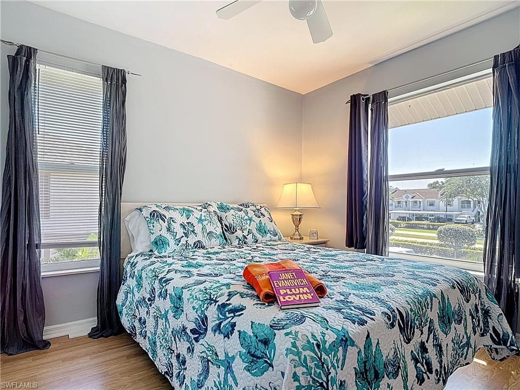 1025 Mainsail DR # 215, NAPLES FL 34114-13