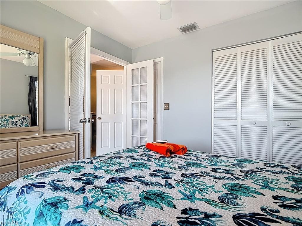 1025 Mainsail DR # 215, NAPLES FL 34114-14