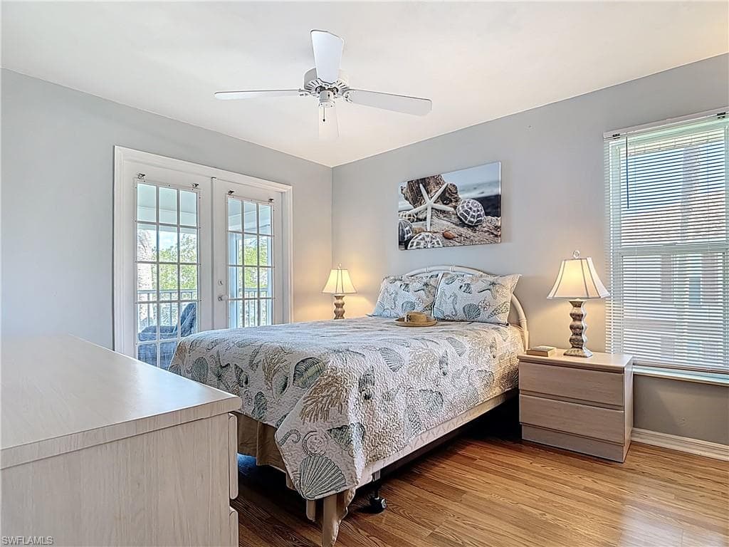 1025 Mainsail DR # 215, NAPLES FL 34114-18
